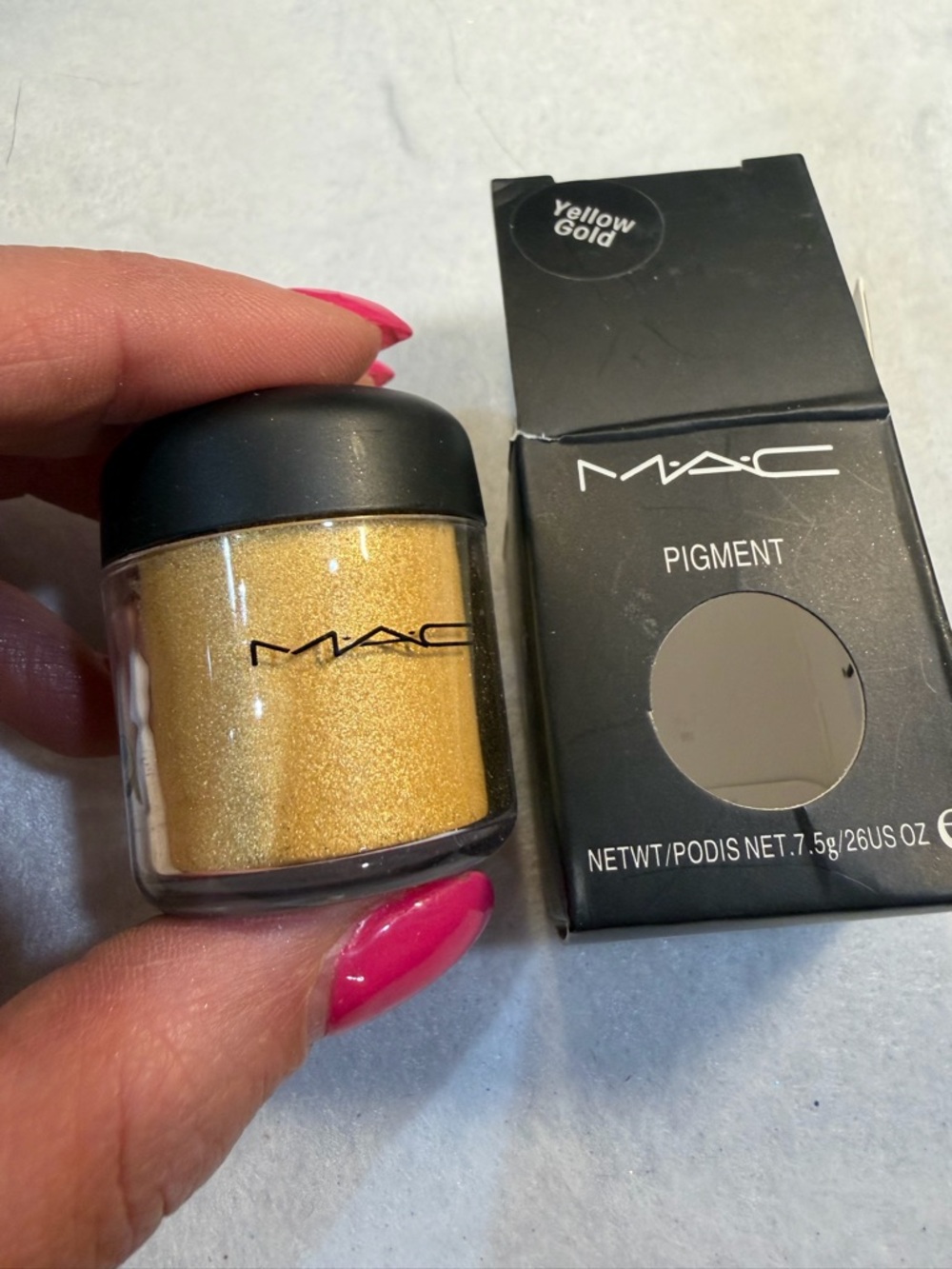 MAC Cosmetics Pigment Loose Eyeshadow - Yellow Gold Shimmer New